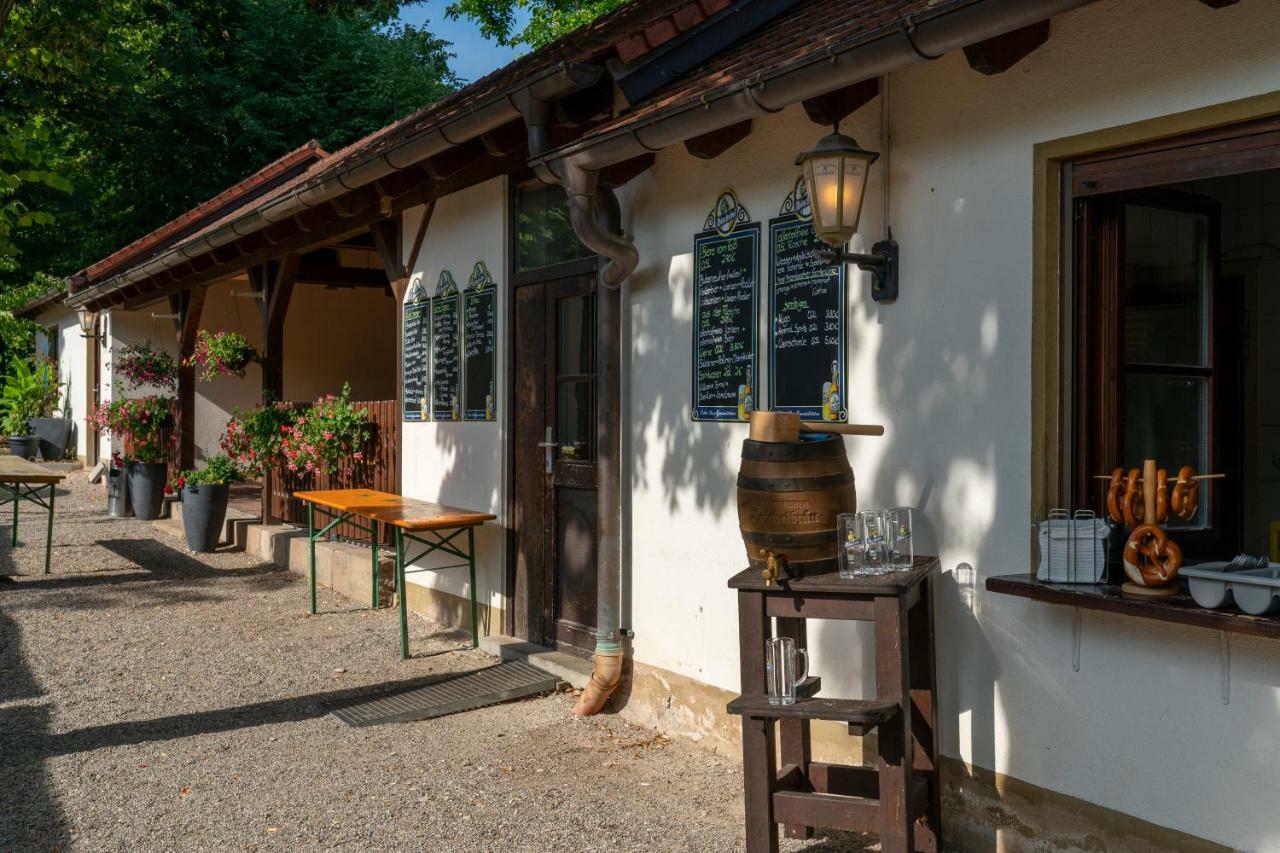 Landgasthof Moersbergei Bubenreuth Exterior foto